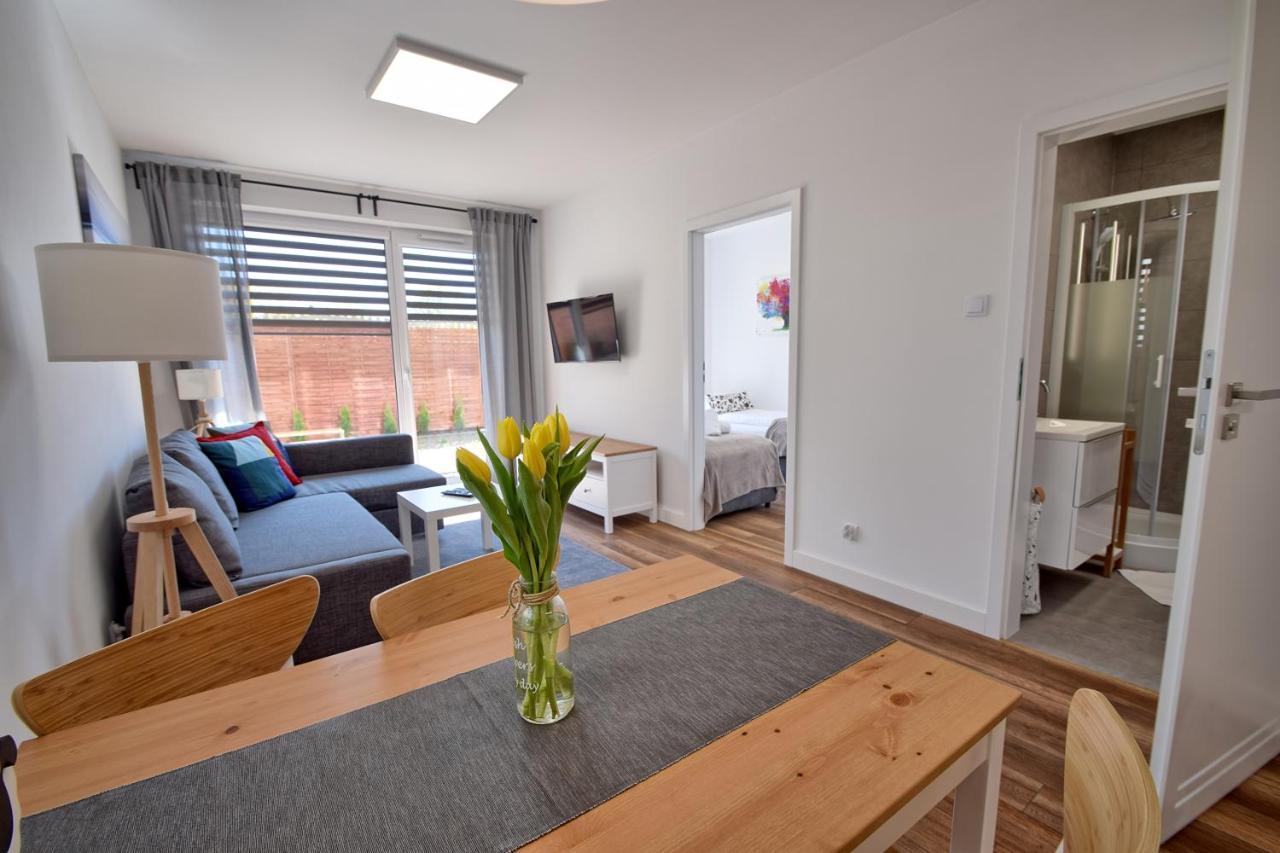 Bursztyn 1 Z Ogródkiem I Garażem Apartament