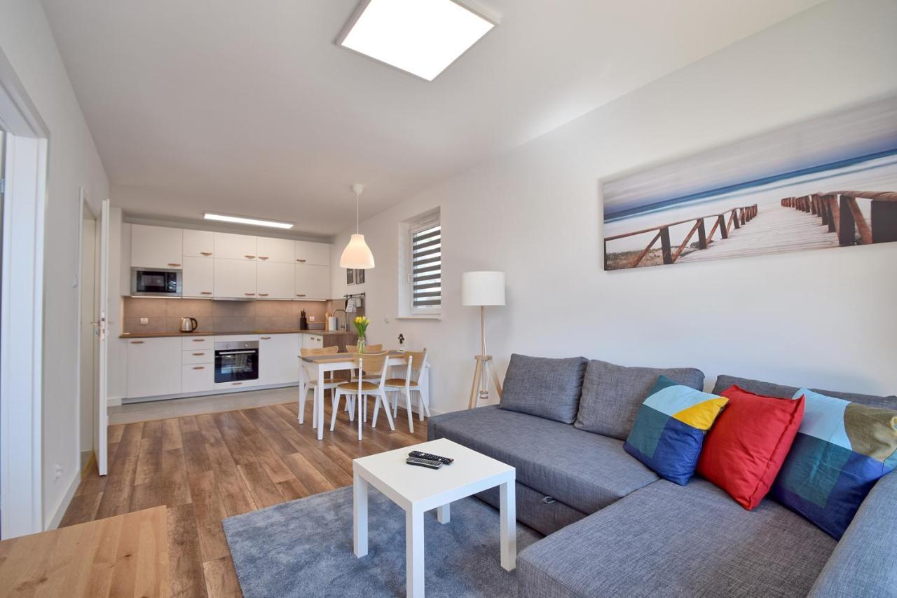 Bursztyn 1 Z Ogródkiem I Garażem Apartament *
