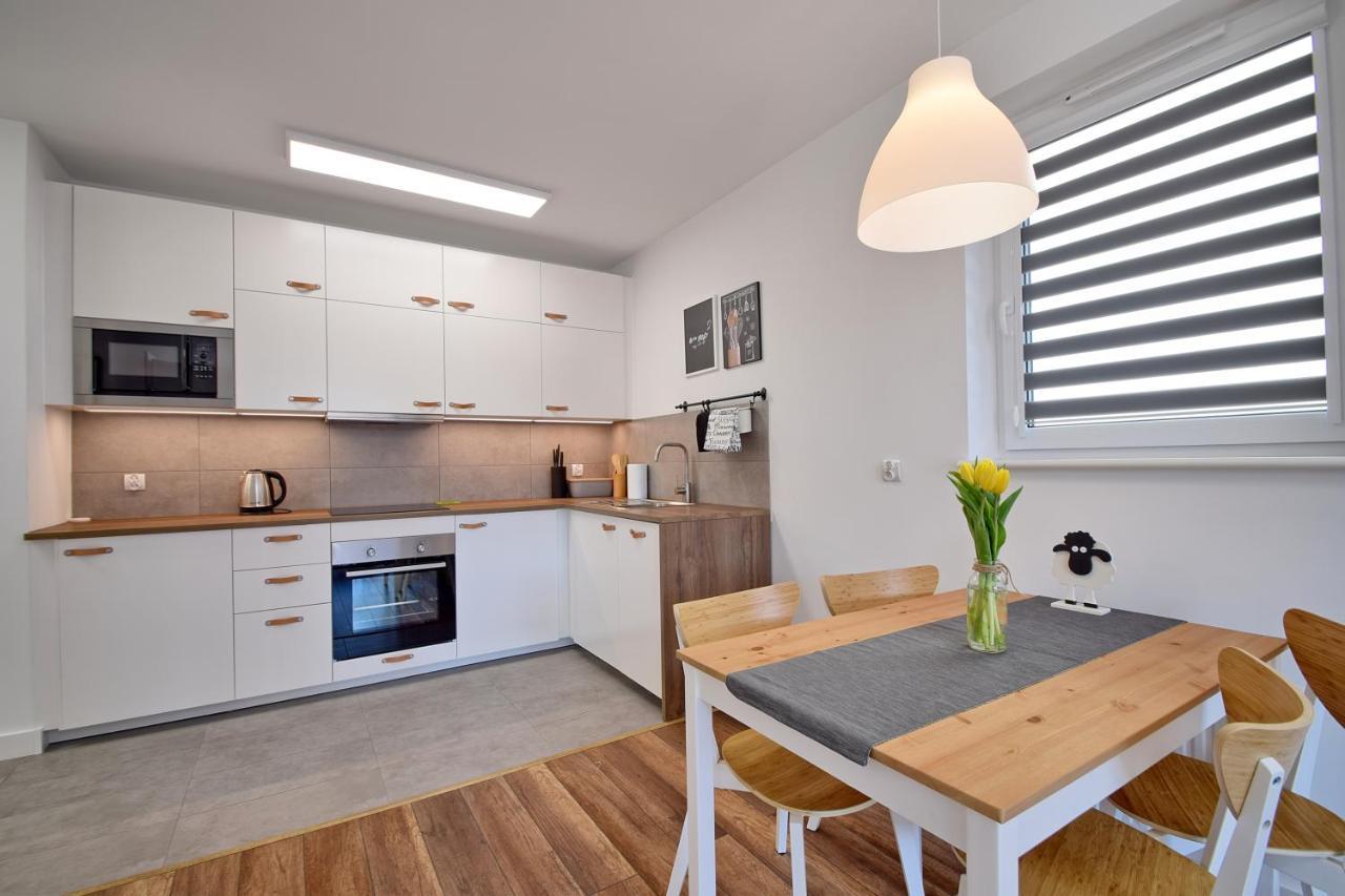 Bursztyn 1 Z Ogródkiem I Garażem Apartament Kołobrzeg