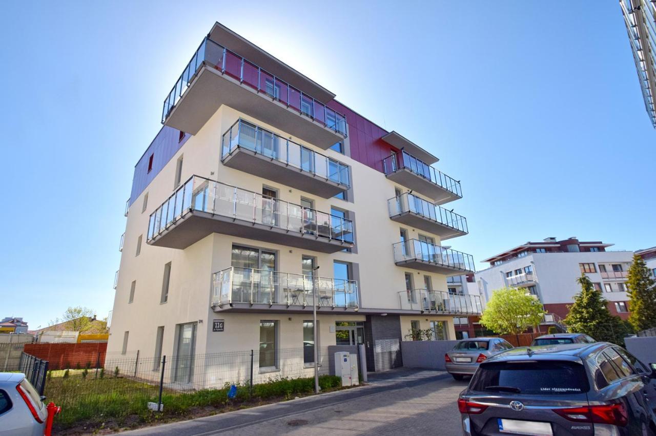 Apartament Bursztyn 1 Z Ogródkiem I Garażem